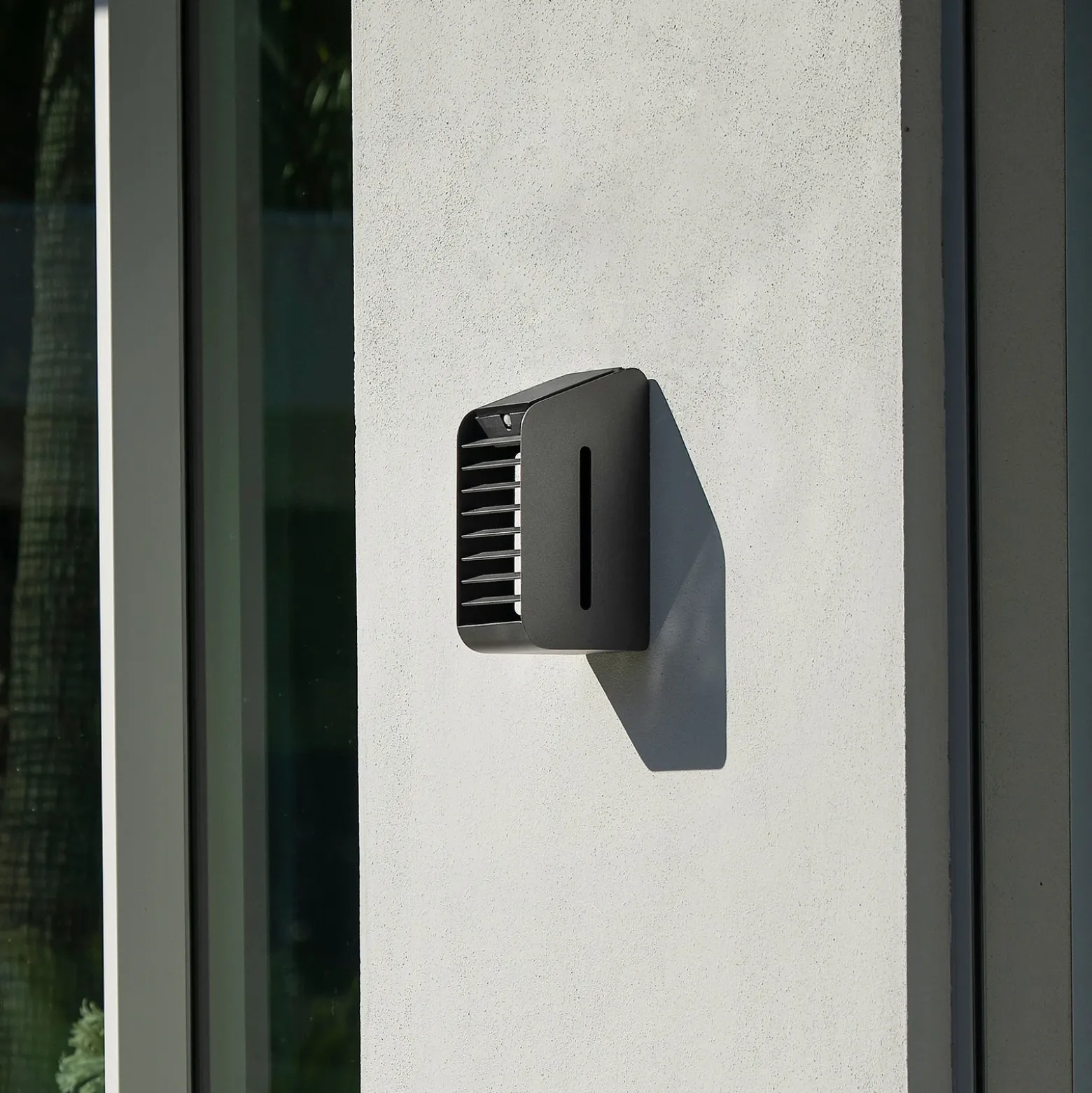 Lámpara LED solar de pared Corner con sensor, gris
