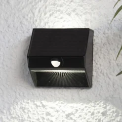 Lámpara LED solar de pared Wally con luz ascendente y downlight