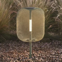 Lámpara LED solar de pie para jardín Faylen de Lucande, verde salvia, IP65
