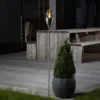 Lámpara LED solar Lindby Jari, altura 122 cm, acero inoxidable, transparente