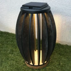 Lámpara LED solar Pastek de madera de teca, sensor