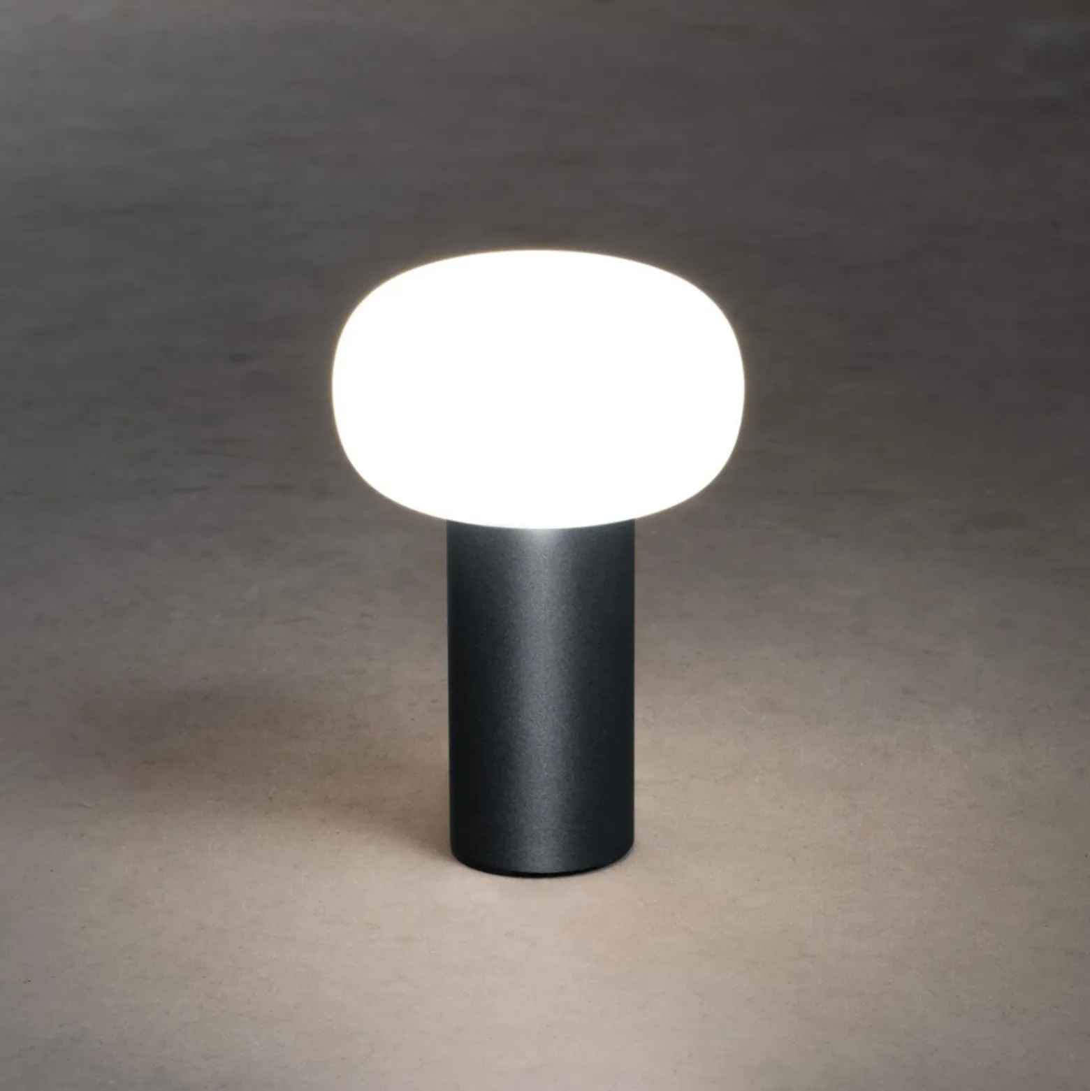 Lámpara mesa LED Antibes IP54 batería, RGBW, negro
