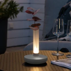 Lámpara mesa LED Biarritz IP54 batería CCT, blanco
