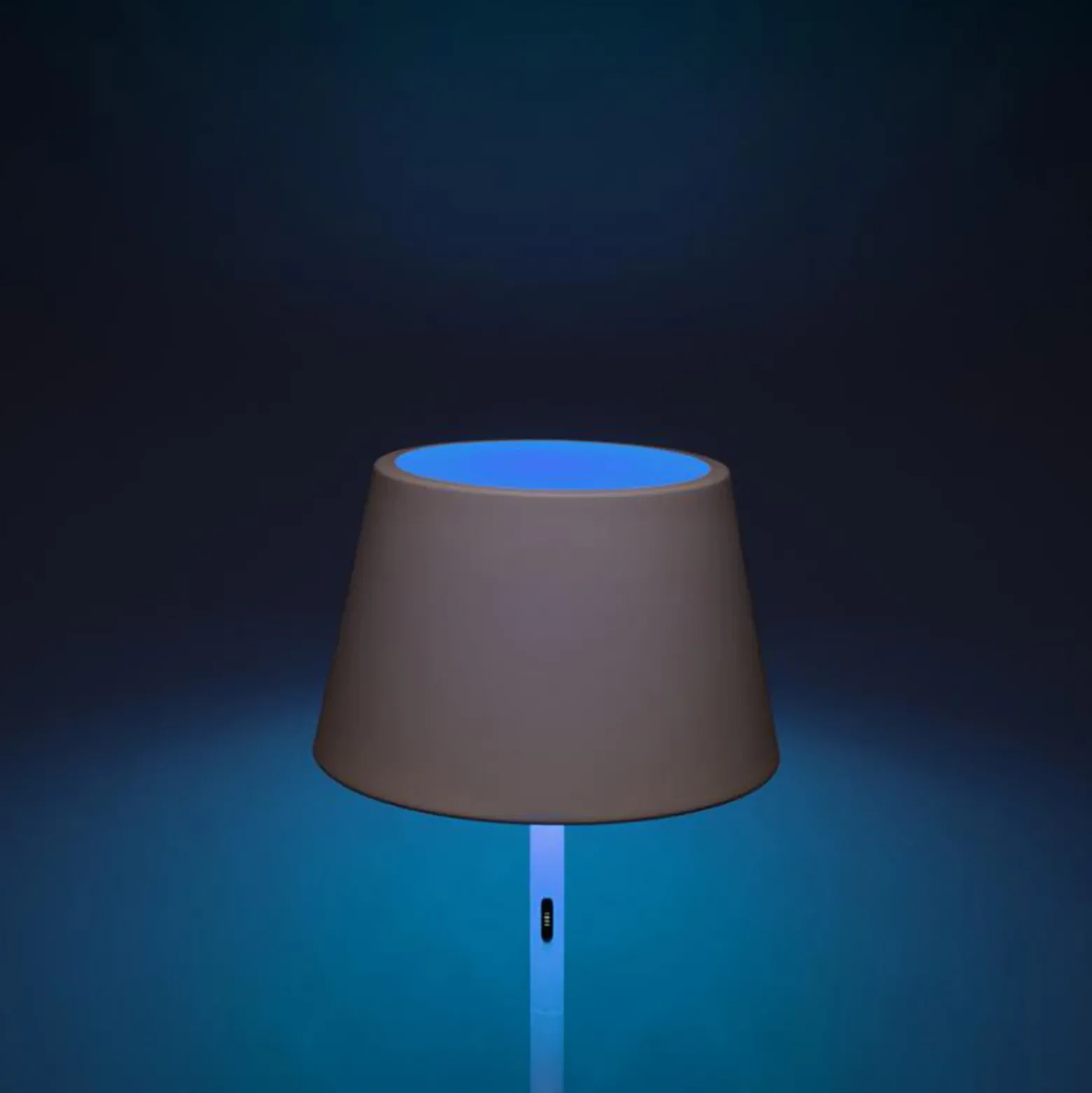 Lámpara pie LED Pomezia para exterior, USB, blanco