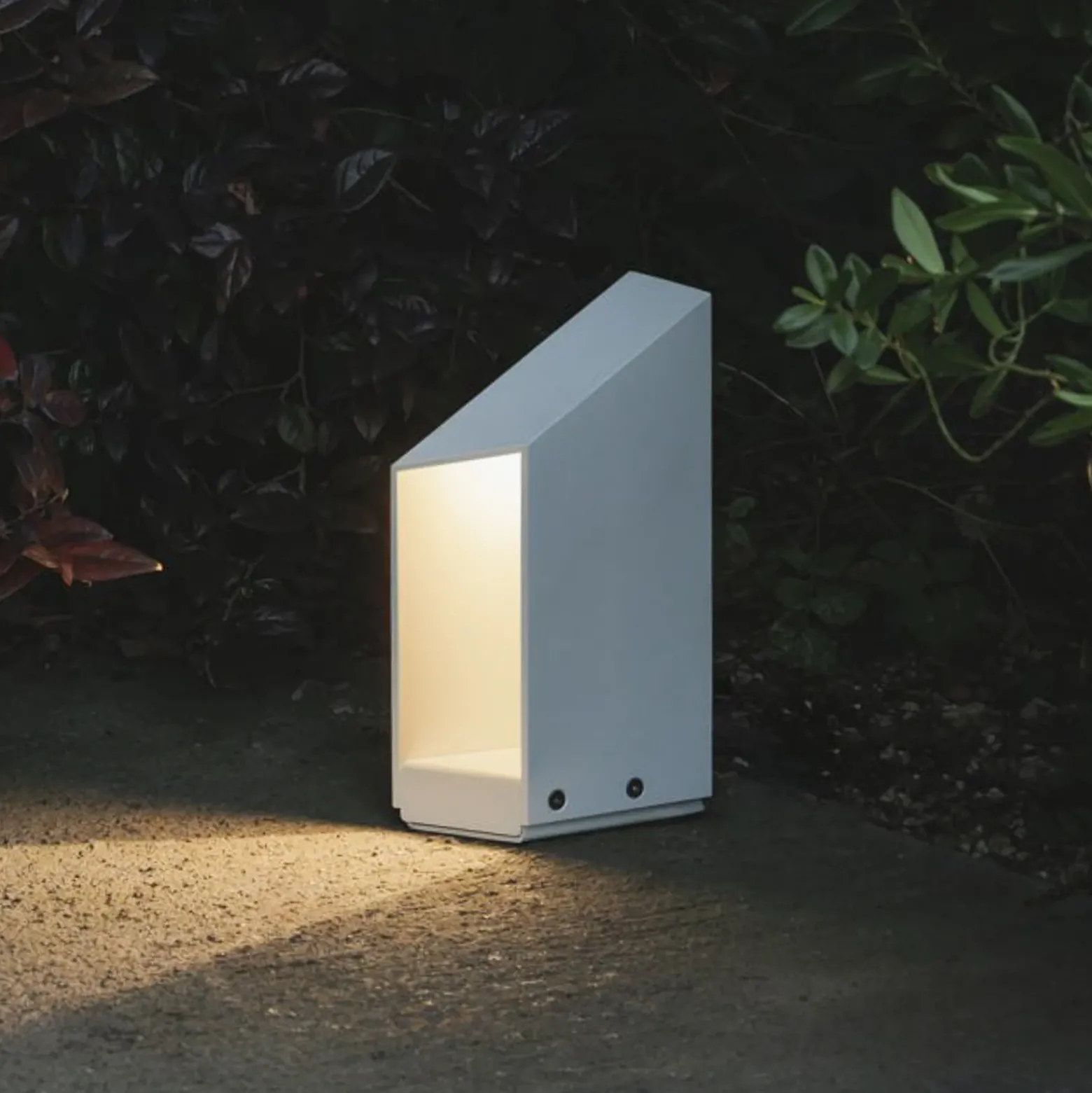 Lámpara sobremuro LED MARSET Domus, altura 26 cm, blanco, aluminio