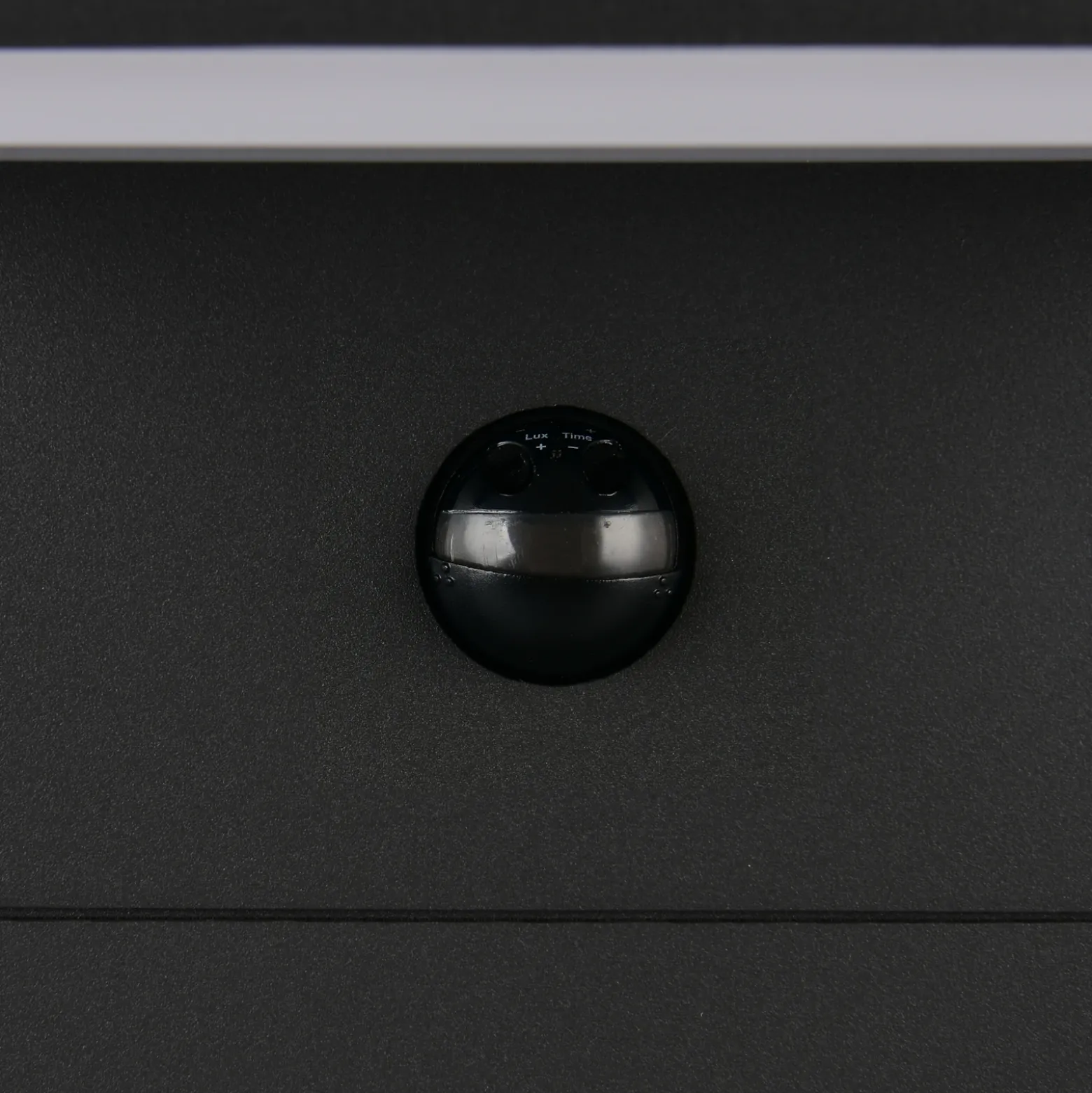 Lámpara sobremuro LED Ravi, antracita, altura 50 cm, sensor, IP54