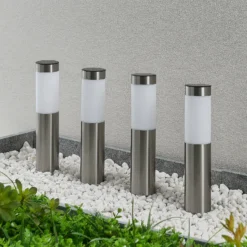 Lámpara sobremuro LED solar de Lindby, juego de 4, piqueta, 31 cm, IP44