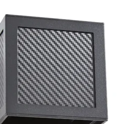 Lámpara solar LED de pared Avvin de PRIOS, negra, forma de cubo, con sensor