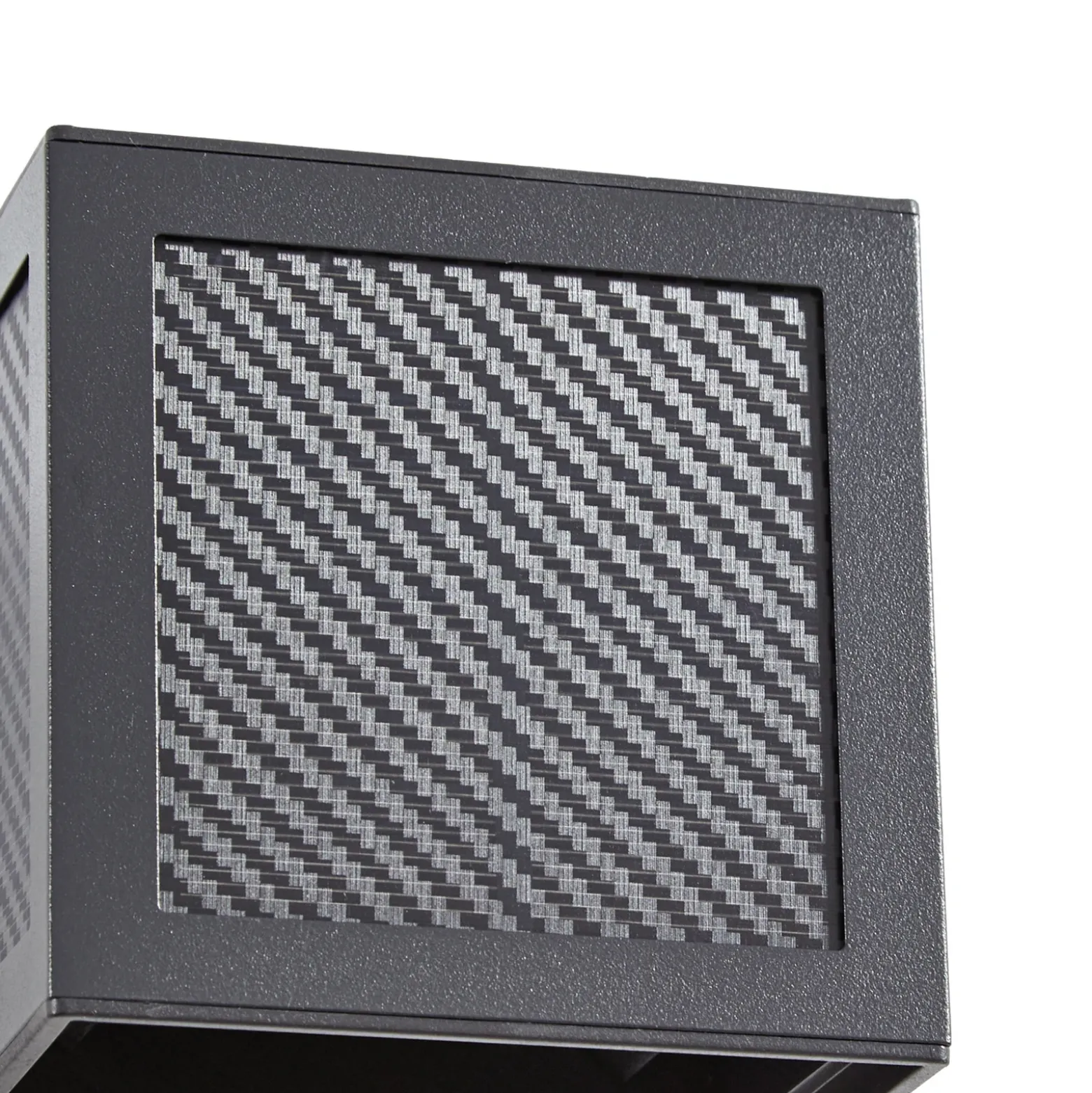 Lámpara solar LED de pared Avvin de PRIOS, negra, forma de cubo, con sensor