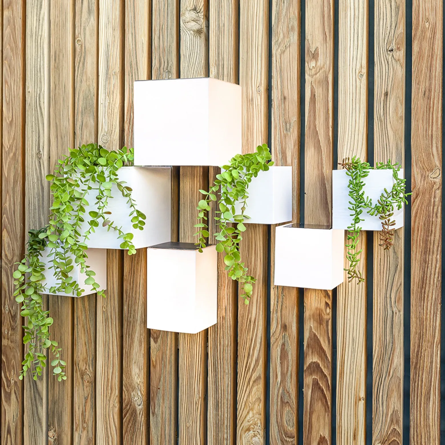 Lámpara solar LED para pared Newgarden Wally, 12 x 18 cm