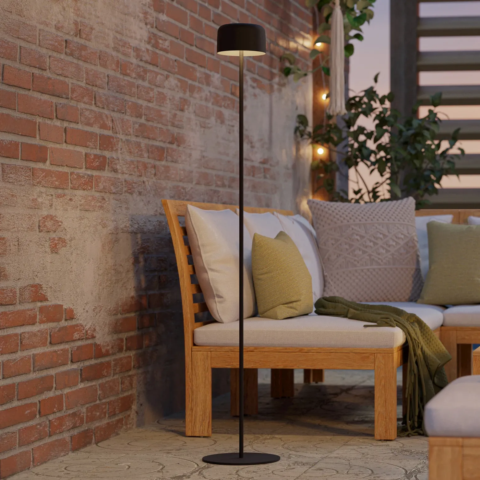Lámpara solar LED para terraza Roccanova-L, negra, altura 120 cm