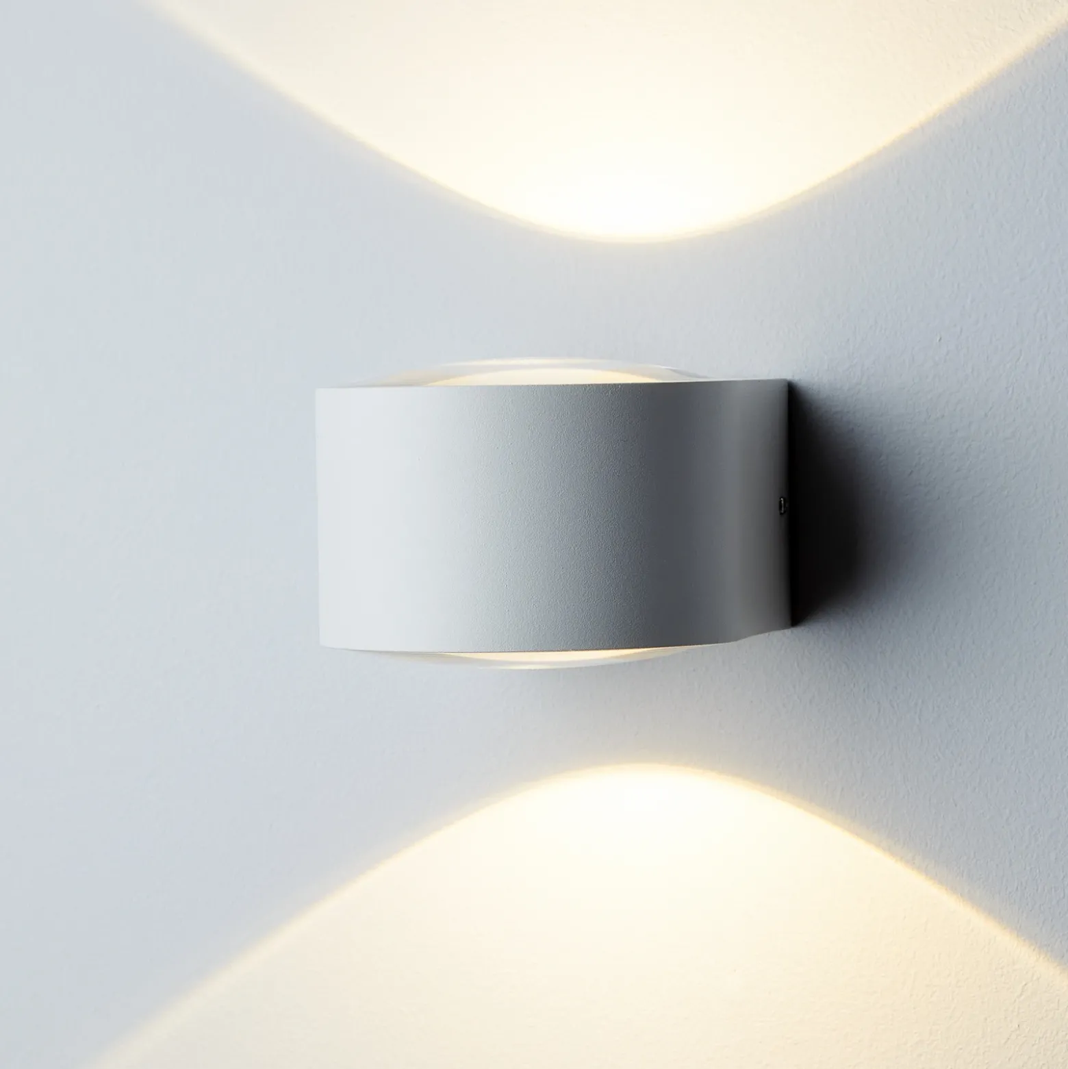 LOOM DESIGN Aplique de pared LED Frey IP65 2x6W blanco