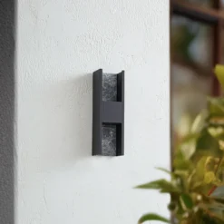 Lucande Aplique de exterior LED Lavrin, negro/mármol, aluminio