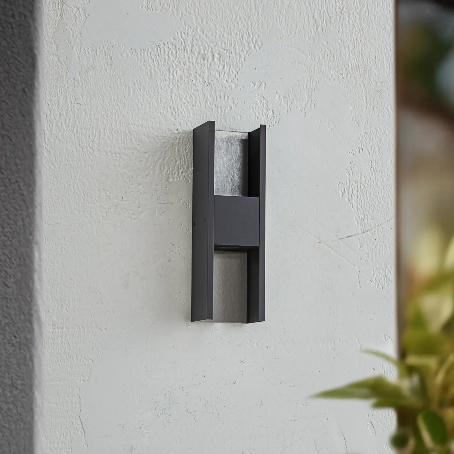 Lucande Aplique de exterior LED Lavrin, negro/gris, aluminio