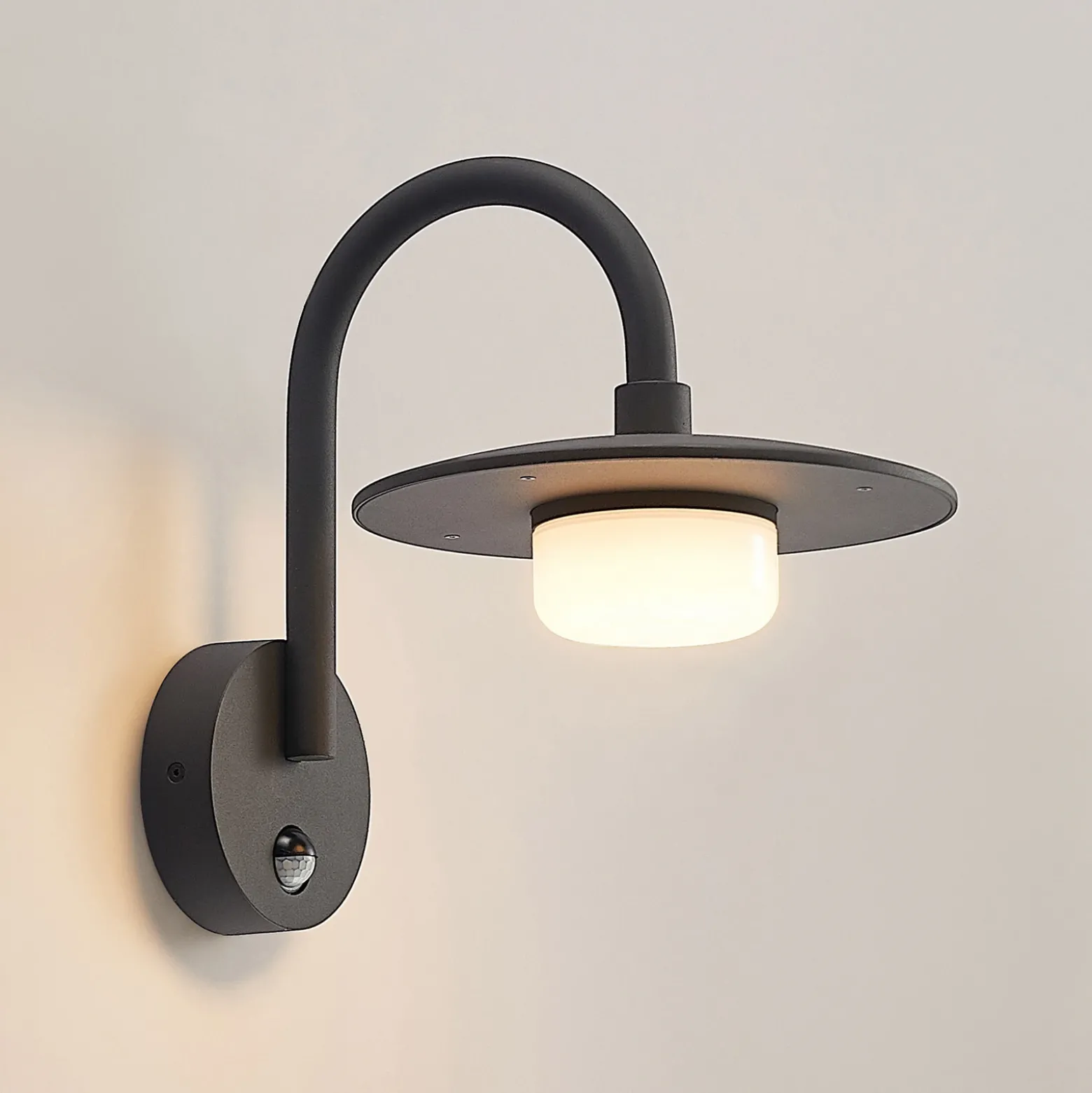 Lucande aplique de exterior Zamalino, 31 cm, antracita, sensor