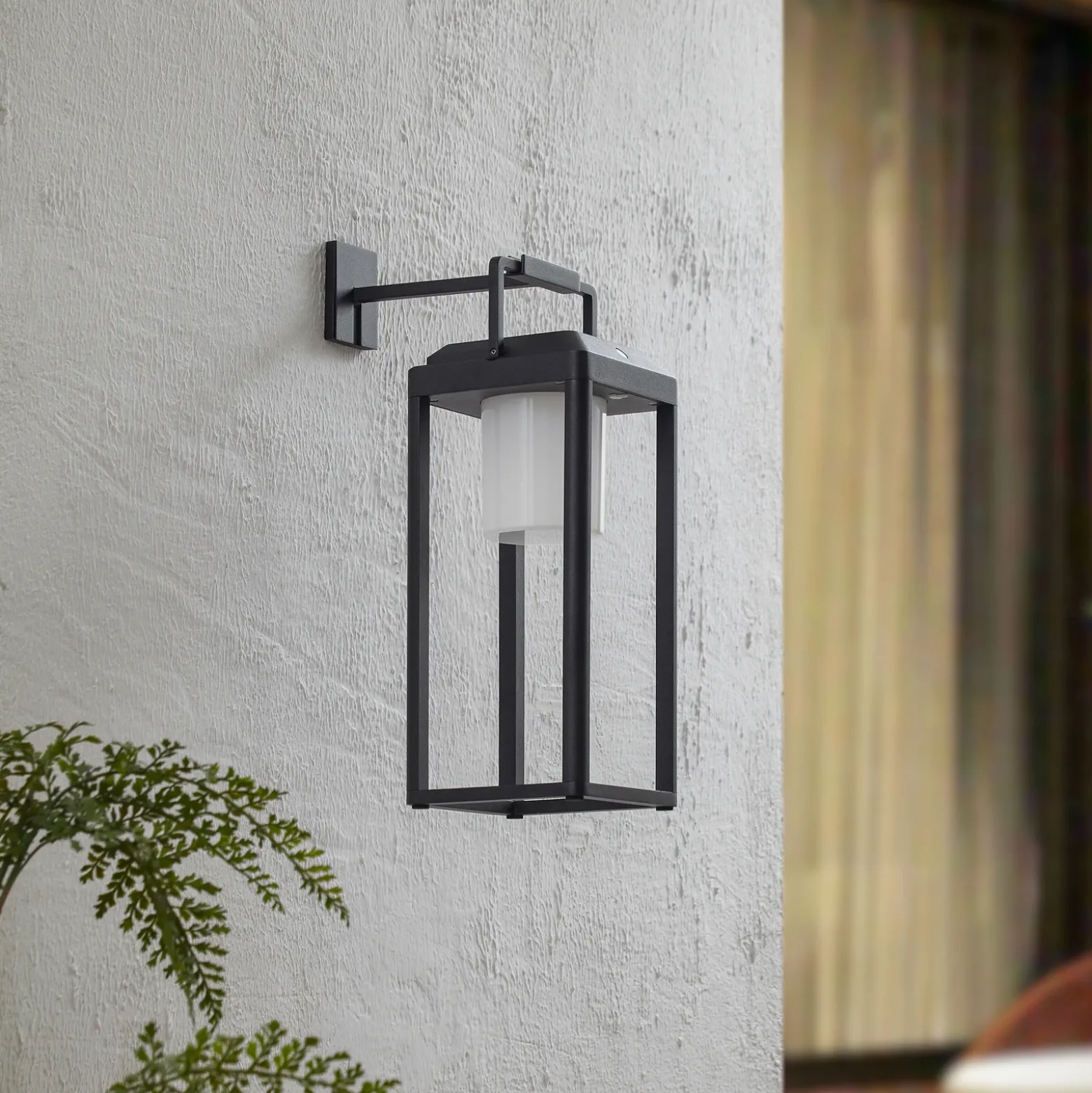 Lucande Aplique de pared LED Tilena, angular, negro, aluminio