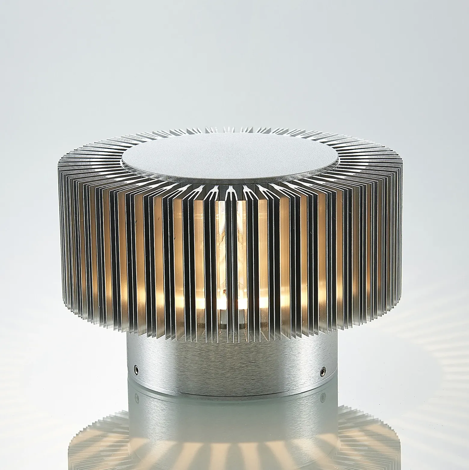 Lucande Aplique LED para exterior Keany, metal, Ø 16 cm, IP54