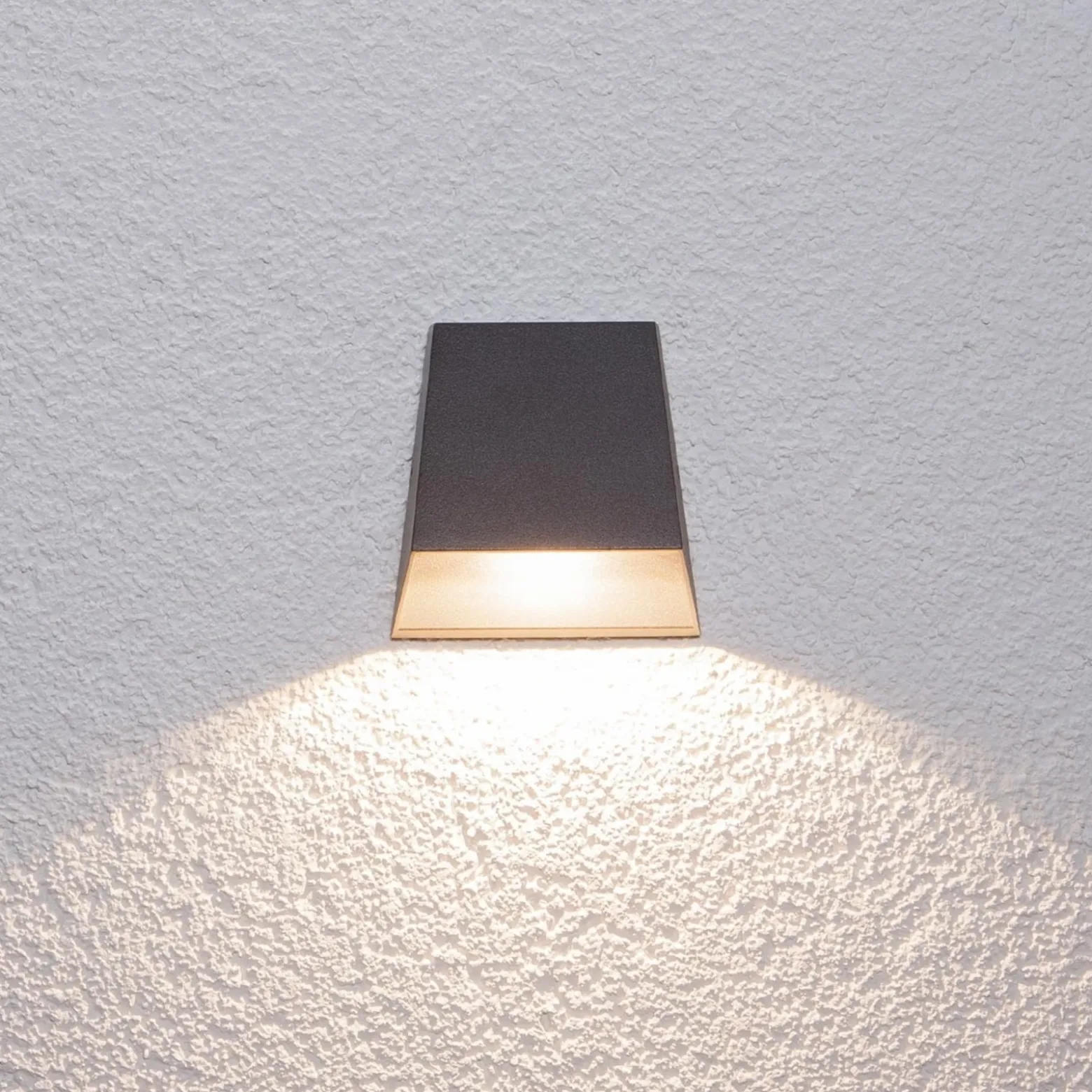 Lucande aplique LED para exterior Hanno, antracita, metal, IP54