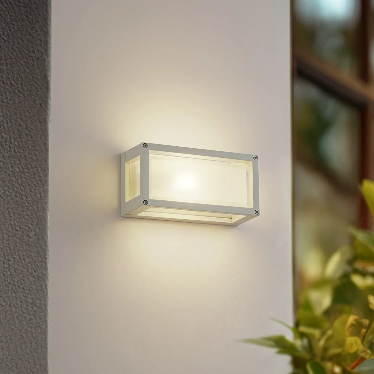 Lucande Aplique para exterior Aurelien, blanco, cristal, 12,5 cm, IP54