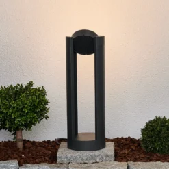 Lucande Baliza LED Dylen, gris, metal, 50 cm, IP65