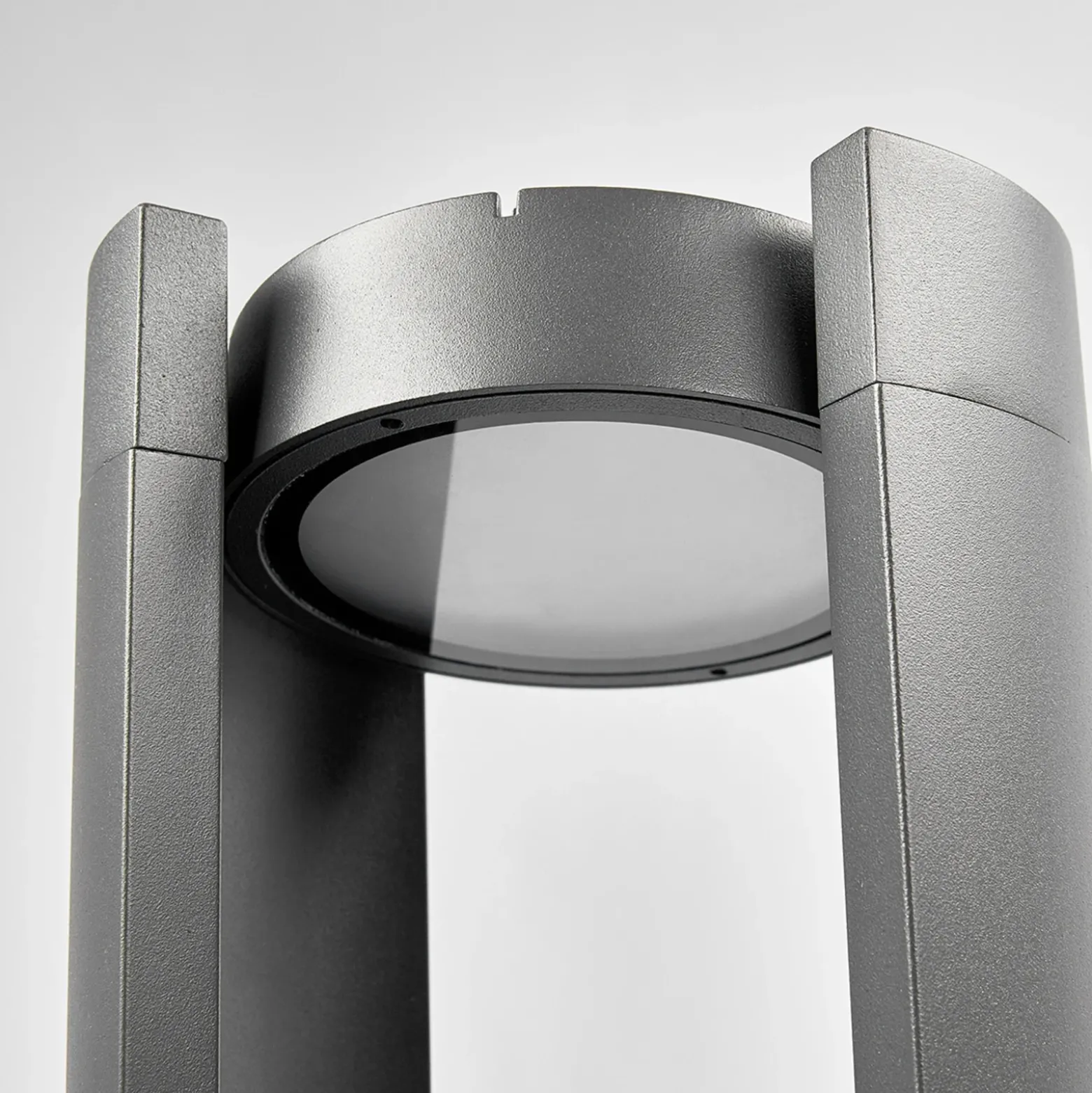 Lucande Baliza LED Dylen, gris, metal, 50 cm, IP65