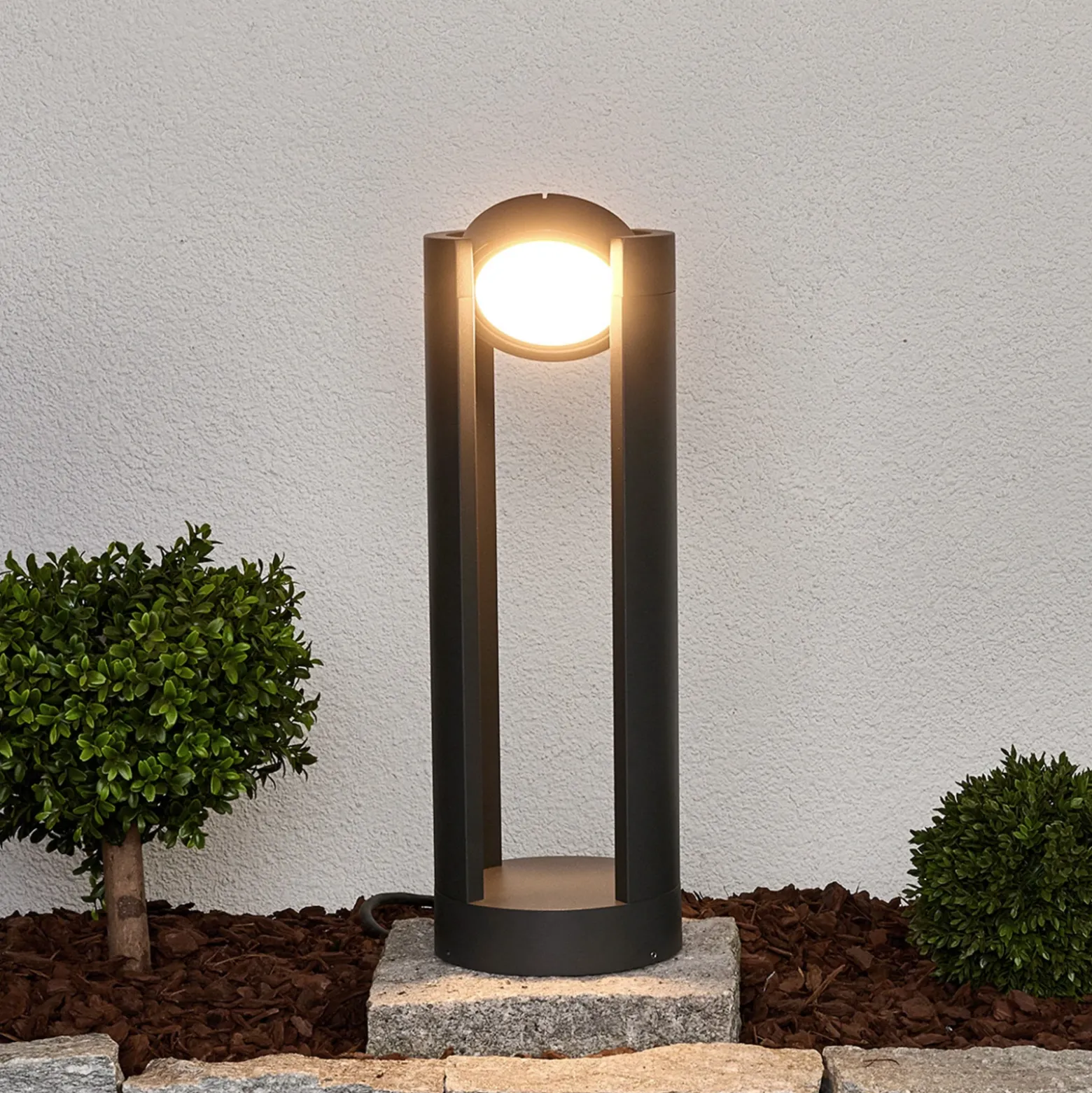 Lucande Baliza LED Dylen, gris, metal, 50 cm, IP65
