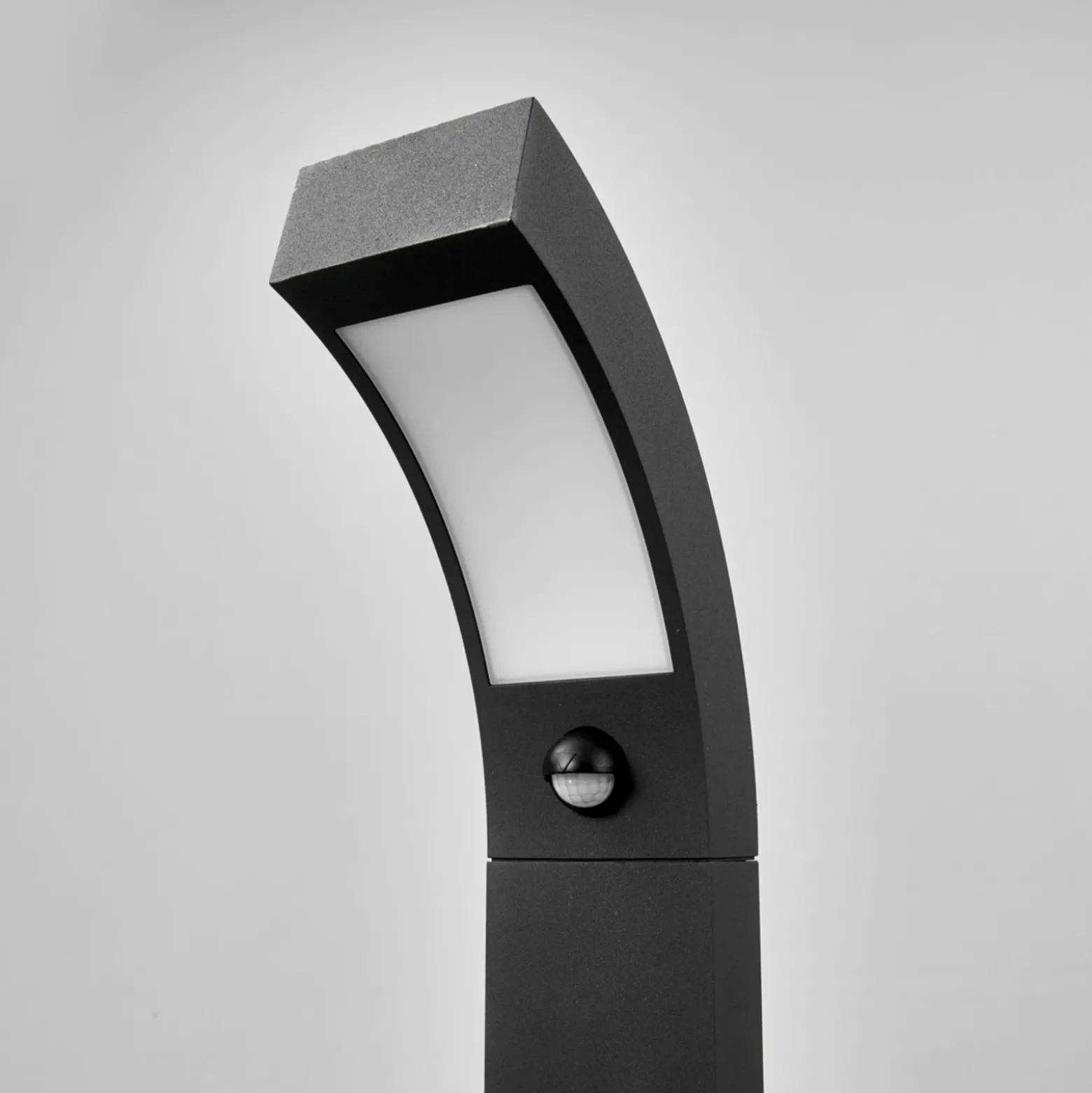 Lucande Baliza LED Lennik, sensor, 60 cm, antracita