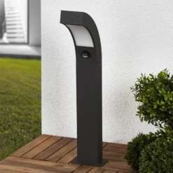 Lucande Baliza LED Lennik, sensor, 60 cm, antracita