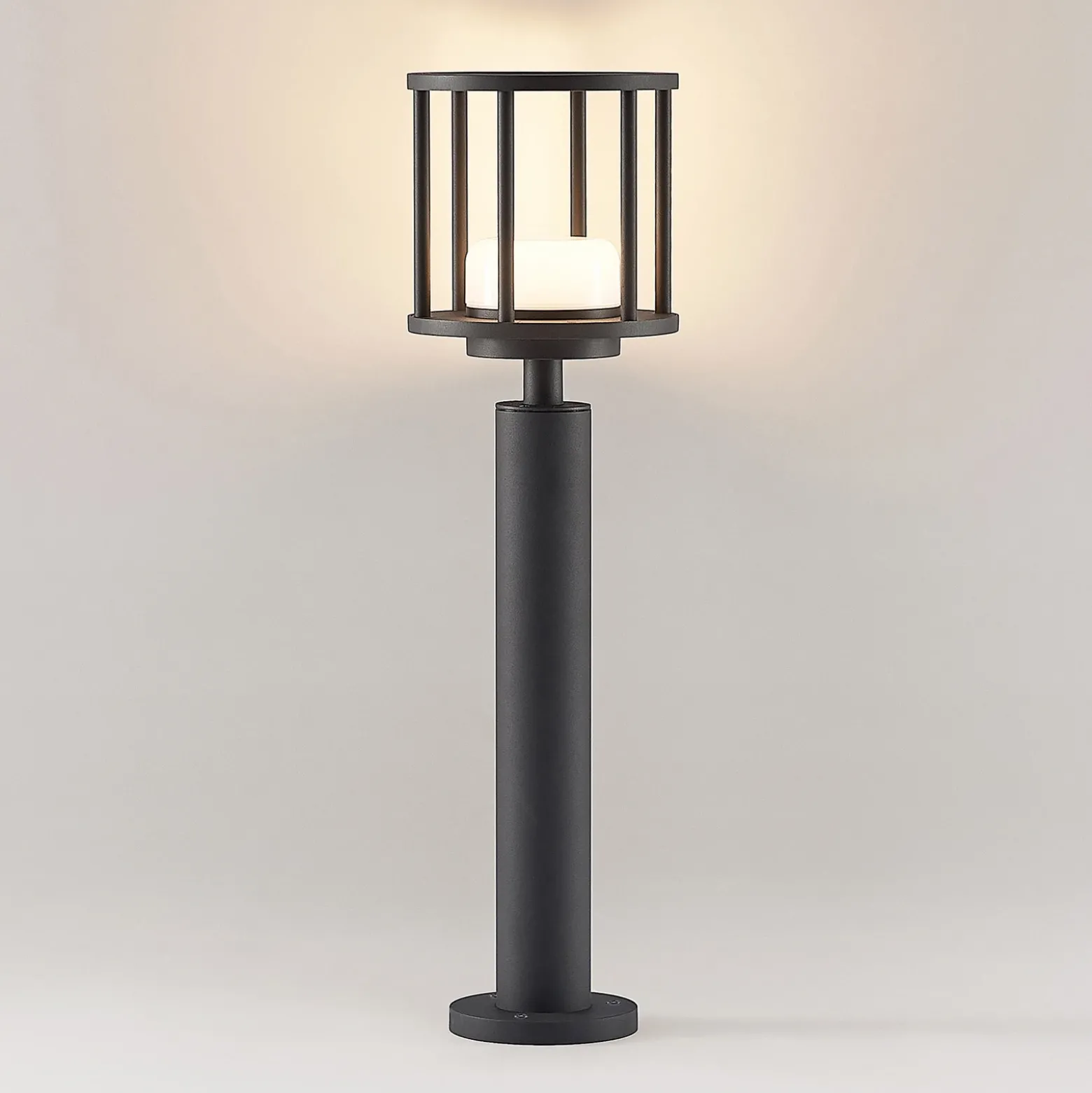 Lucande Bolardo luminoso Berenike, 60 cm, gris oscuro, metal, GX53