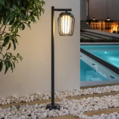 Lucande Bolardo luminoso Chandan, 100 cm, negro, aluminio