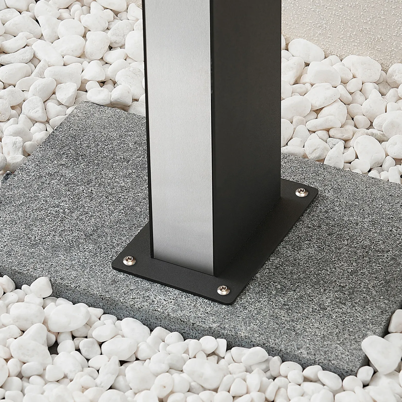 Lucande Bolardo luminoso LED Aegisa, 80 cm, antracita, metal, IP54