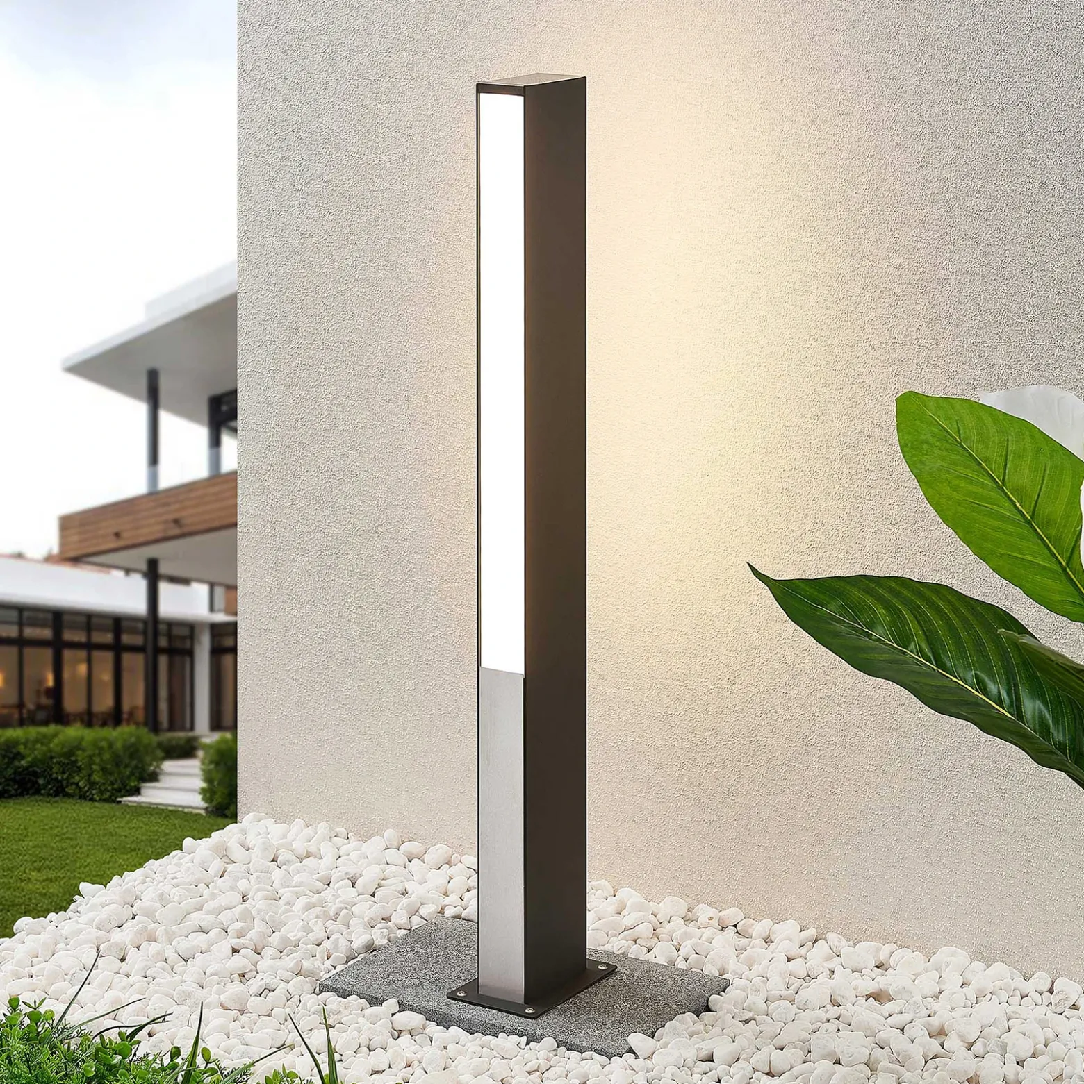 Lucande Bolardo luminoso LED Aegisa, 80 cm, antracita, metal, IP54