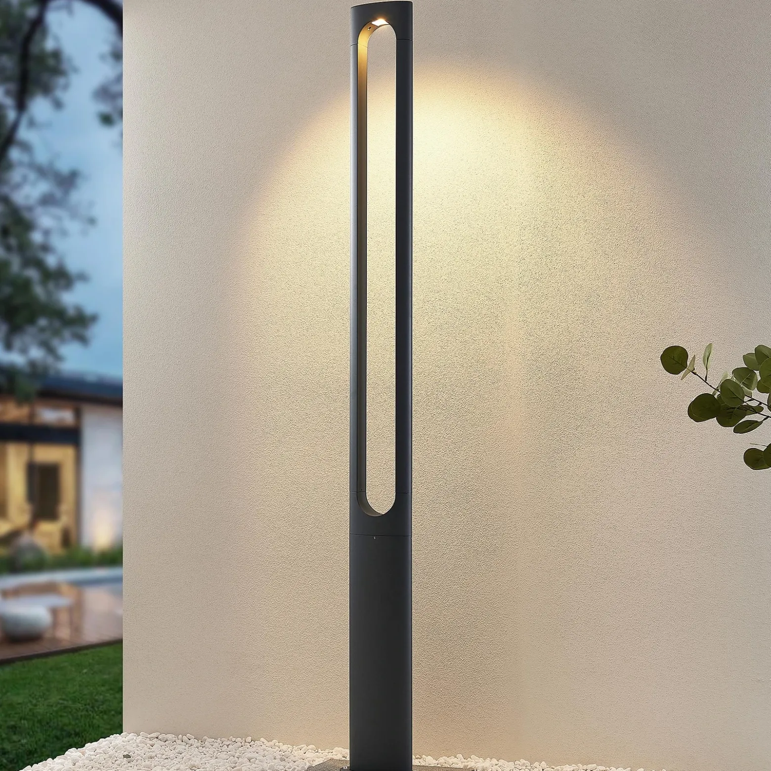 Lucande Dovino farola LED, 200 cm