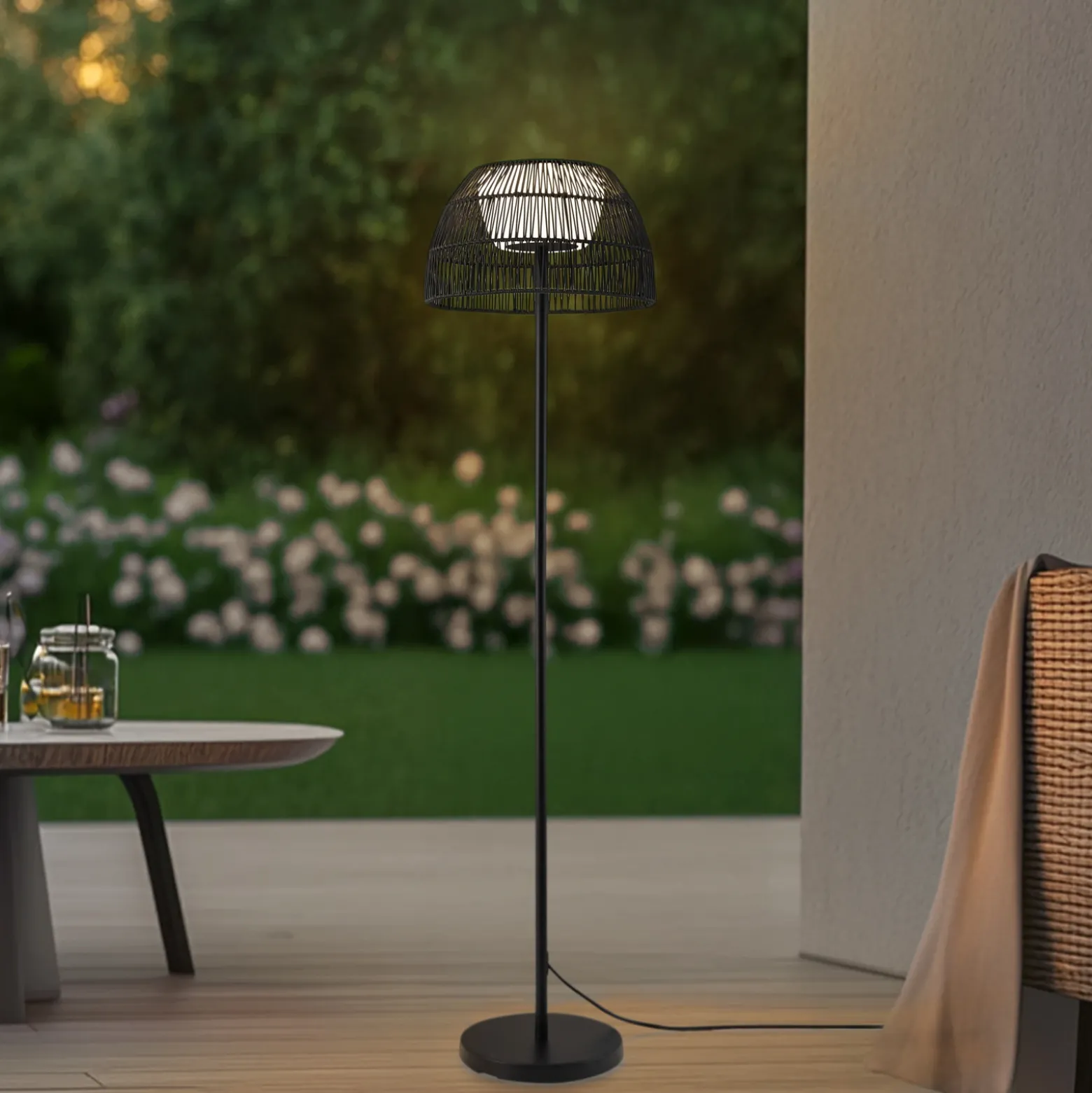 Lucande LED lámpara de pie exterior Heribio, negro, hierro, 153 cm