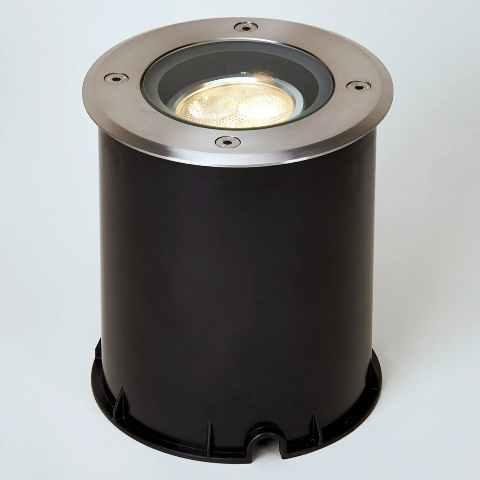 Lucande Lámpara de suelo LED empotrable Jos, redonda, orientable, IP67