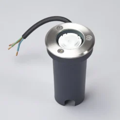Lucande Lámpara de suelo LED empotrable Kenan, Ø 7 cm, acero inoxidable, IP67