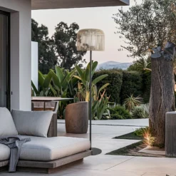 Lucande lámpara de terraza Solvindor, caqui, plástico IP44