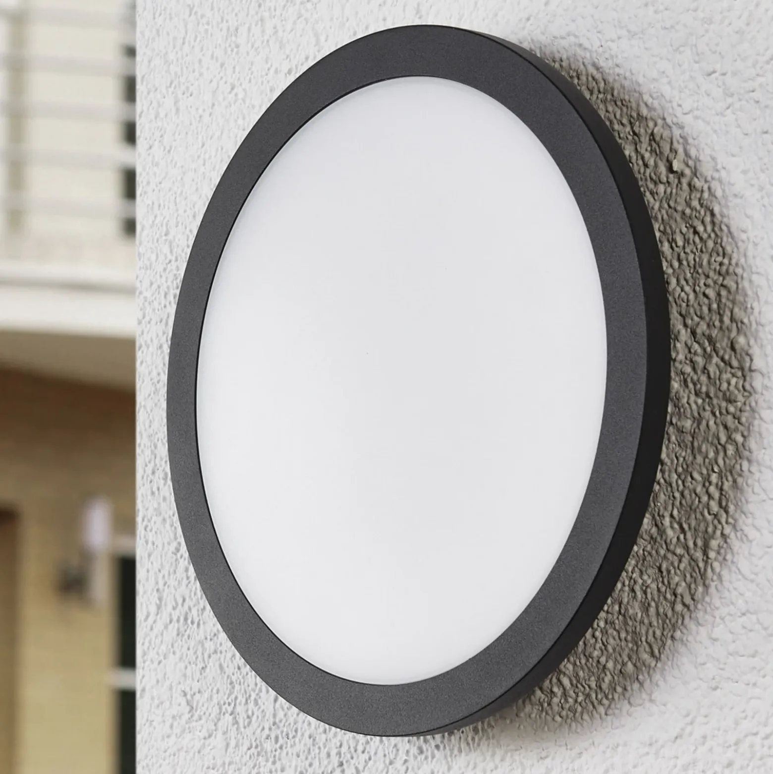 Lucande, lámpara LED de techo para exterior Malena, detector de movimiento, IP65