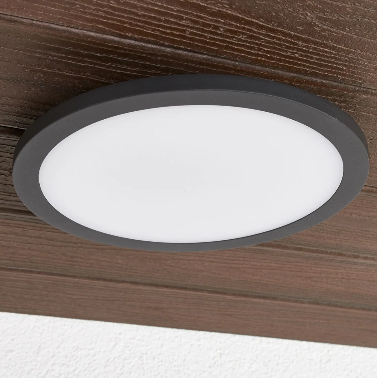 Lucande, lámpara LED de techo para exterior Malena, detector de movimiento, IP65