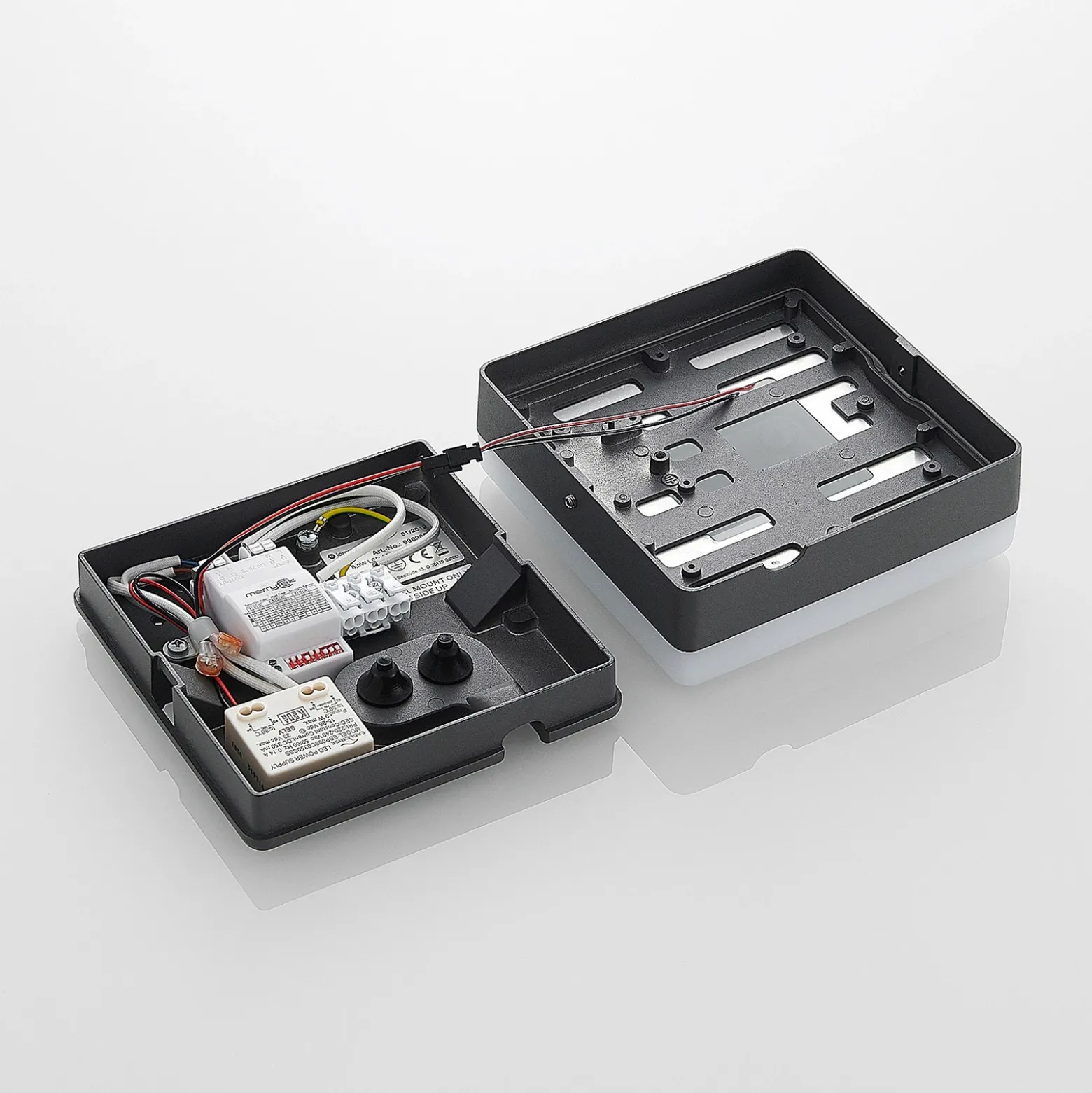 Lucande Lámpara LED de techo Thilo, 16cm, antracita, sensor, IP54