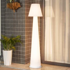 Lucande Lámpara LED para terraza con batería Gauri, blanca, 153 cm, IP44