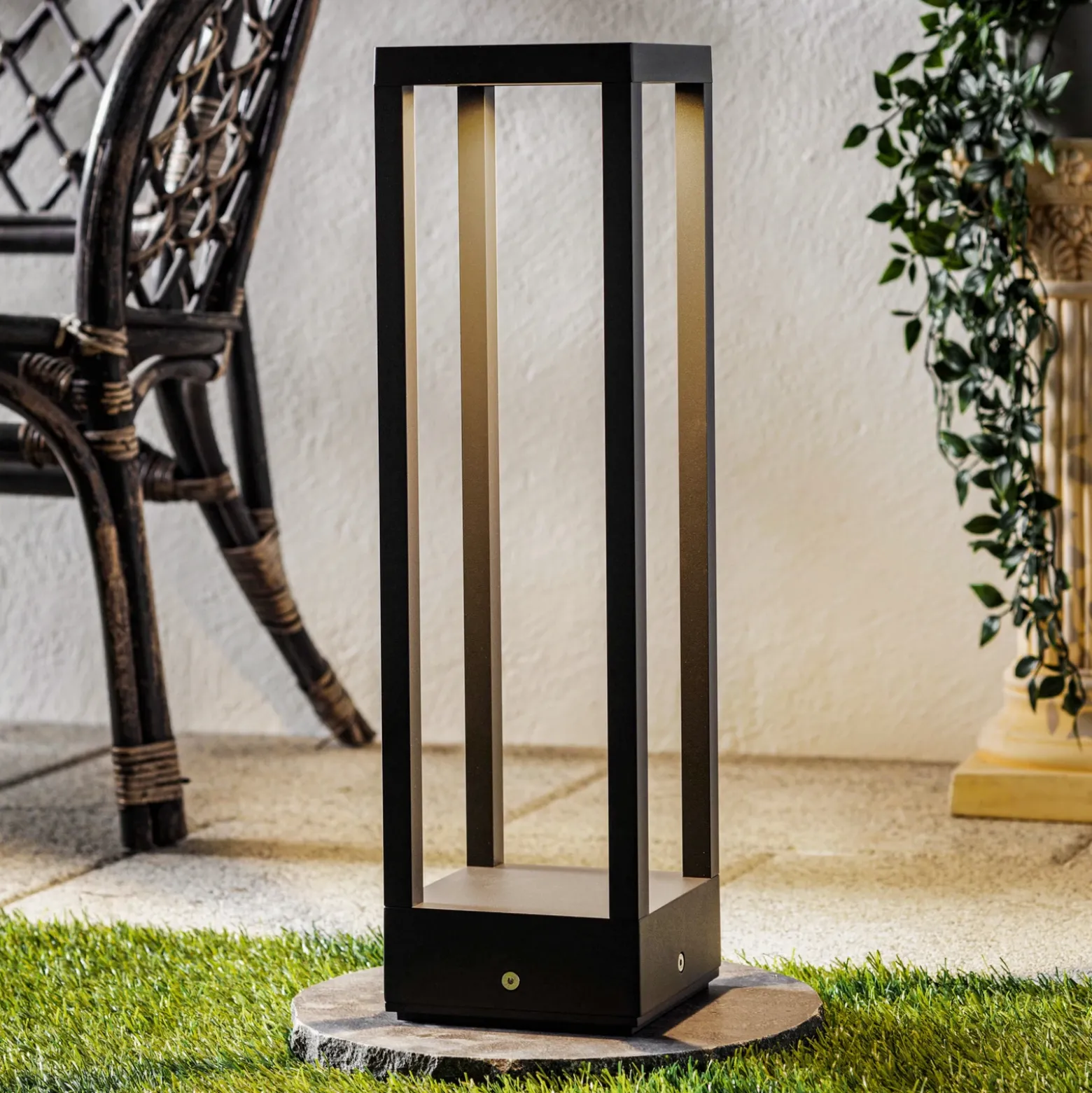 Lucande lámpara sobremuro LED Carlota, 50 cm, antracita, aluminio