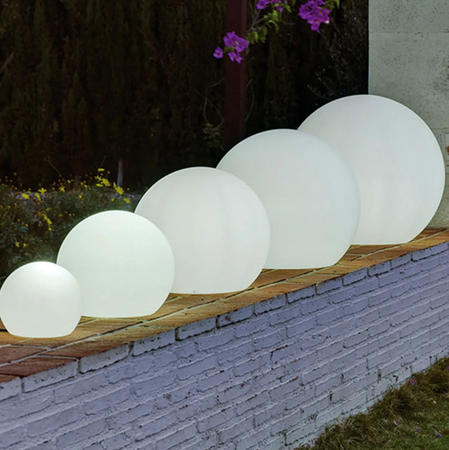 Newgarden Buly Lámpara LED solar globo IP65, Ø 20cm