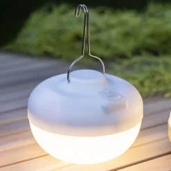 Newgarden Cherry decorativa LED solar, blanco