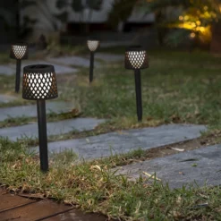 Newgarden Lámpara LED solar Gretita, negra, pincho de suelo, 4 uds