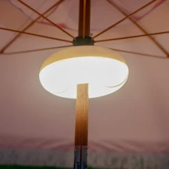 Newgarden Luz LED recargable Lima, IP54, RGBW, parasoles