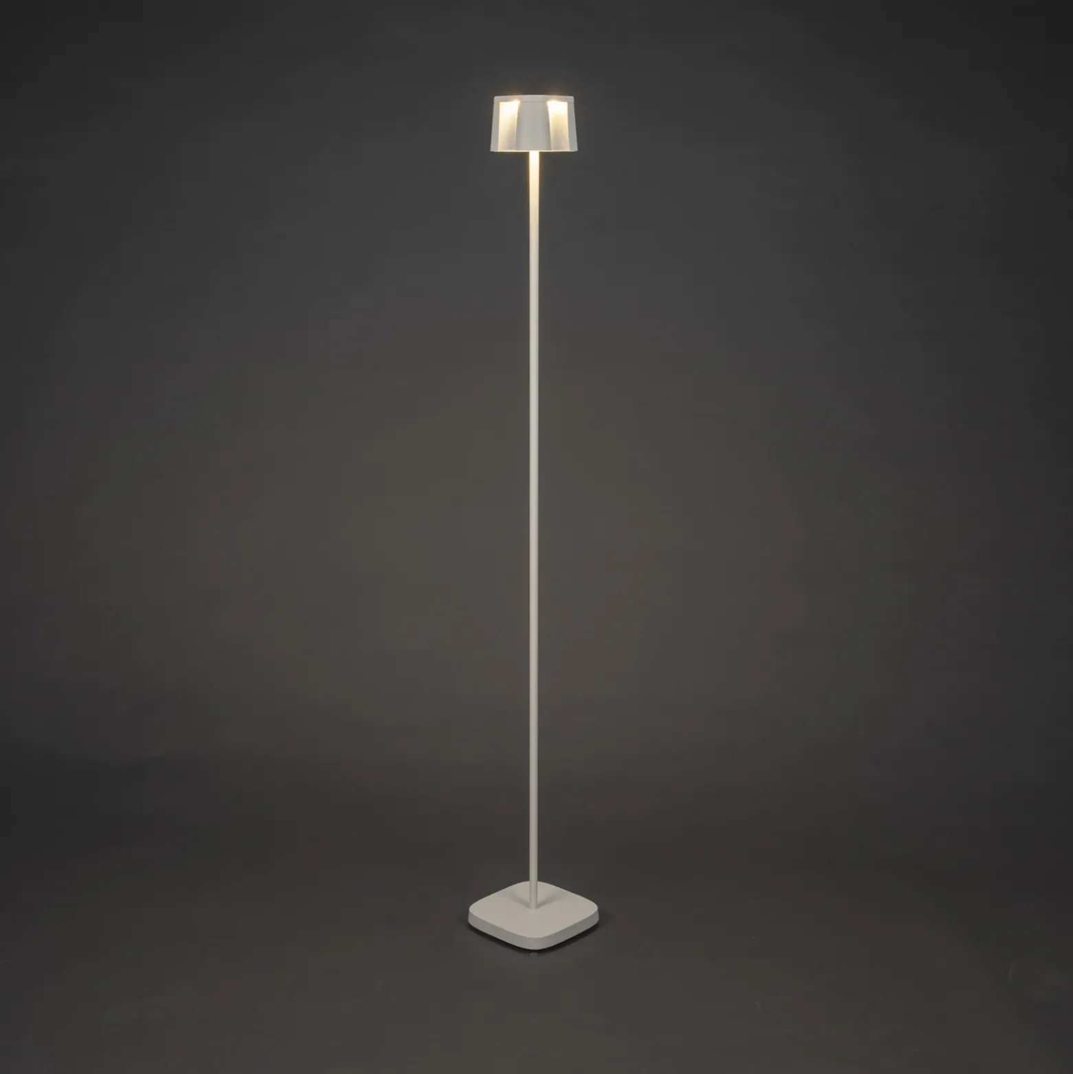 Nice lámpara de pie LED recargable, blanca, aluminio, IP54, atenuador, CCT