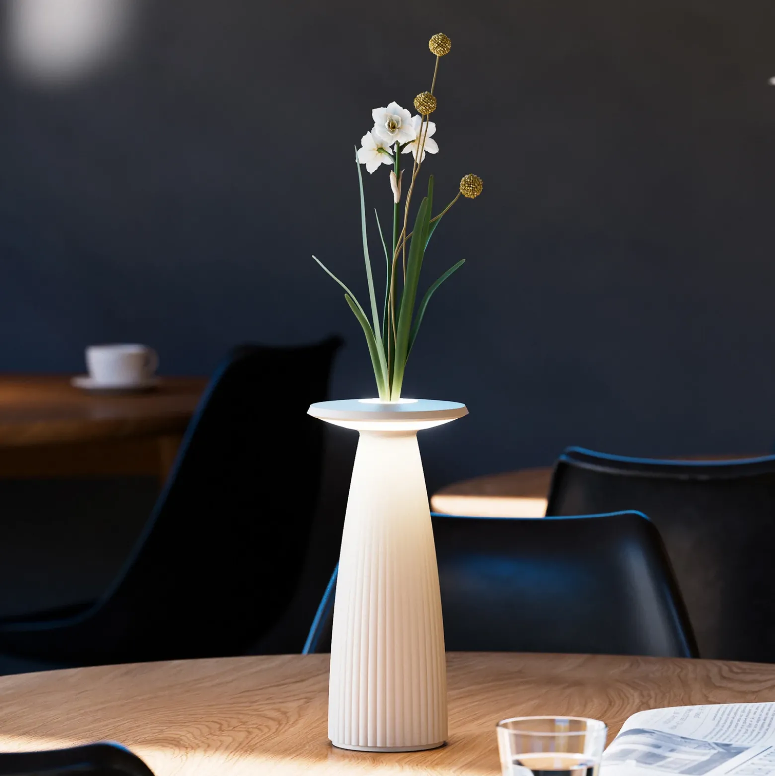 Nuflair lámpara de mesa LED recargable, beige, IP54, atenuable, 24 cm