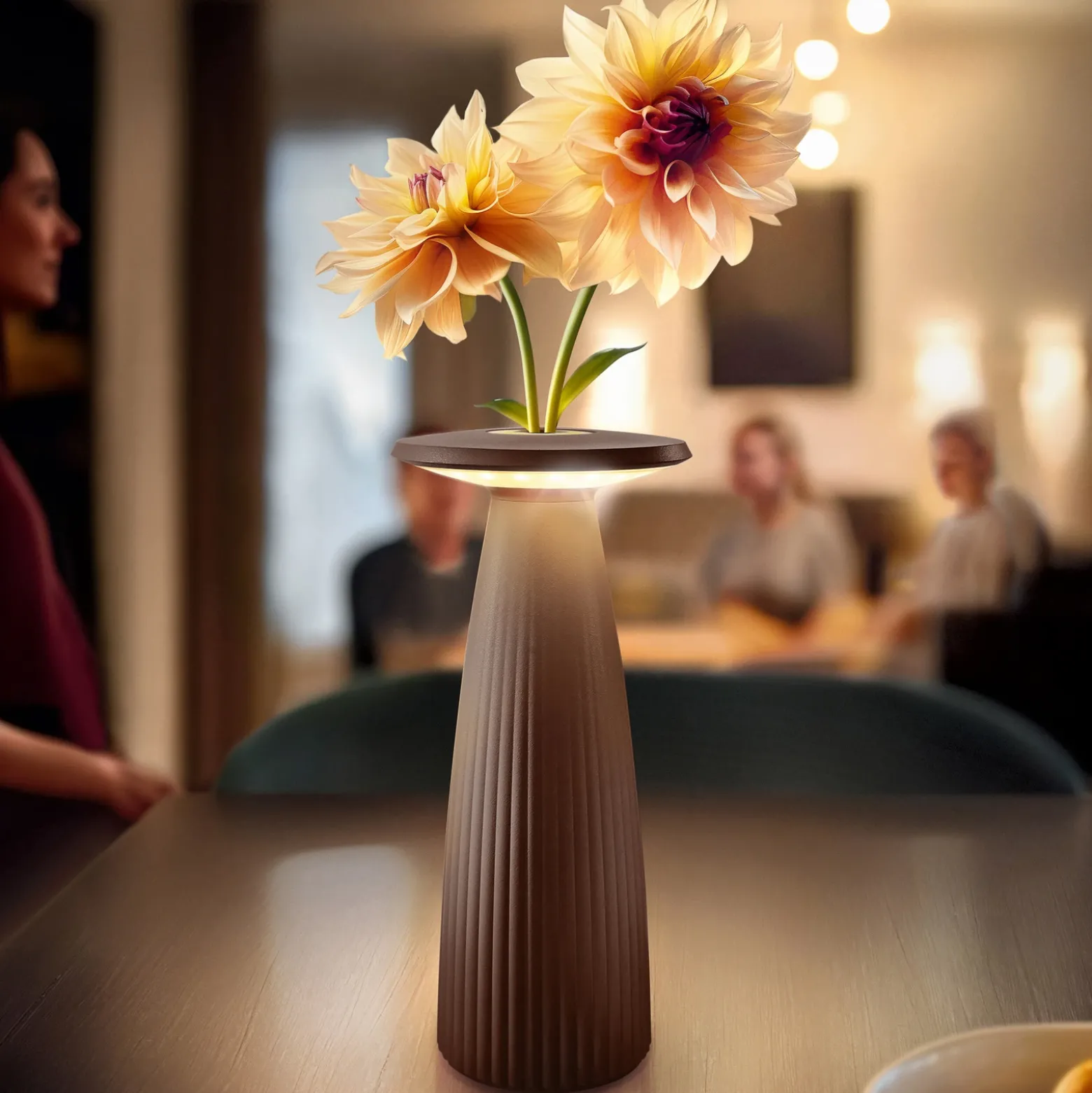 Nuflair lámpara de mesa LED recargable, marrón óxido, IP54, atenuable, 24 cm