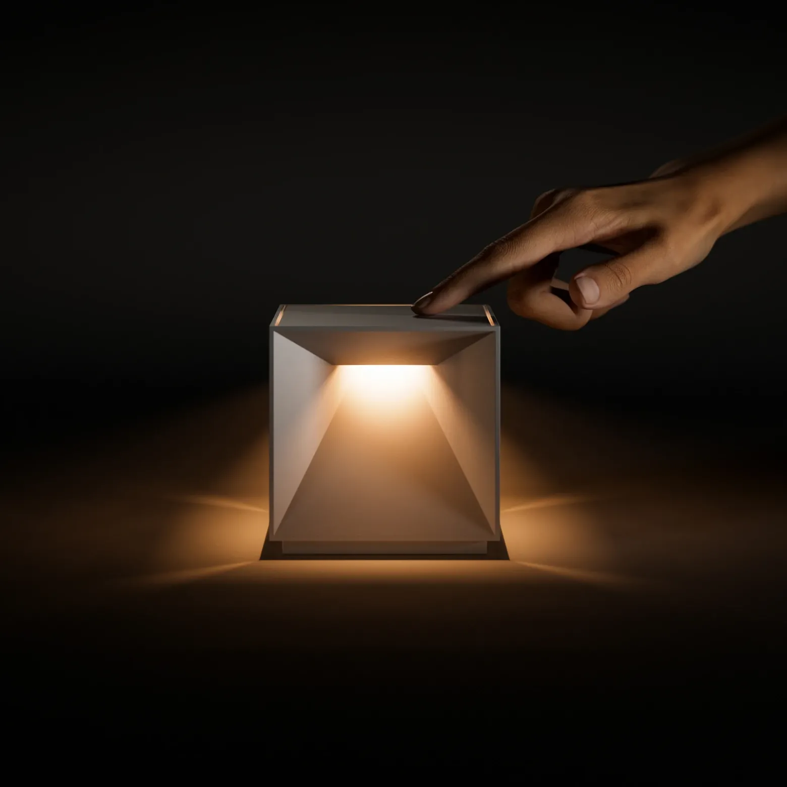 Nutalis lámpara de mesa LED recargable, blanco nieve, IP54, atenuable
